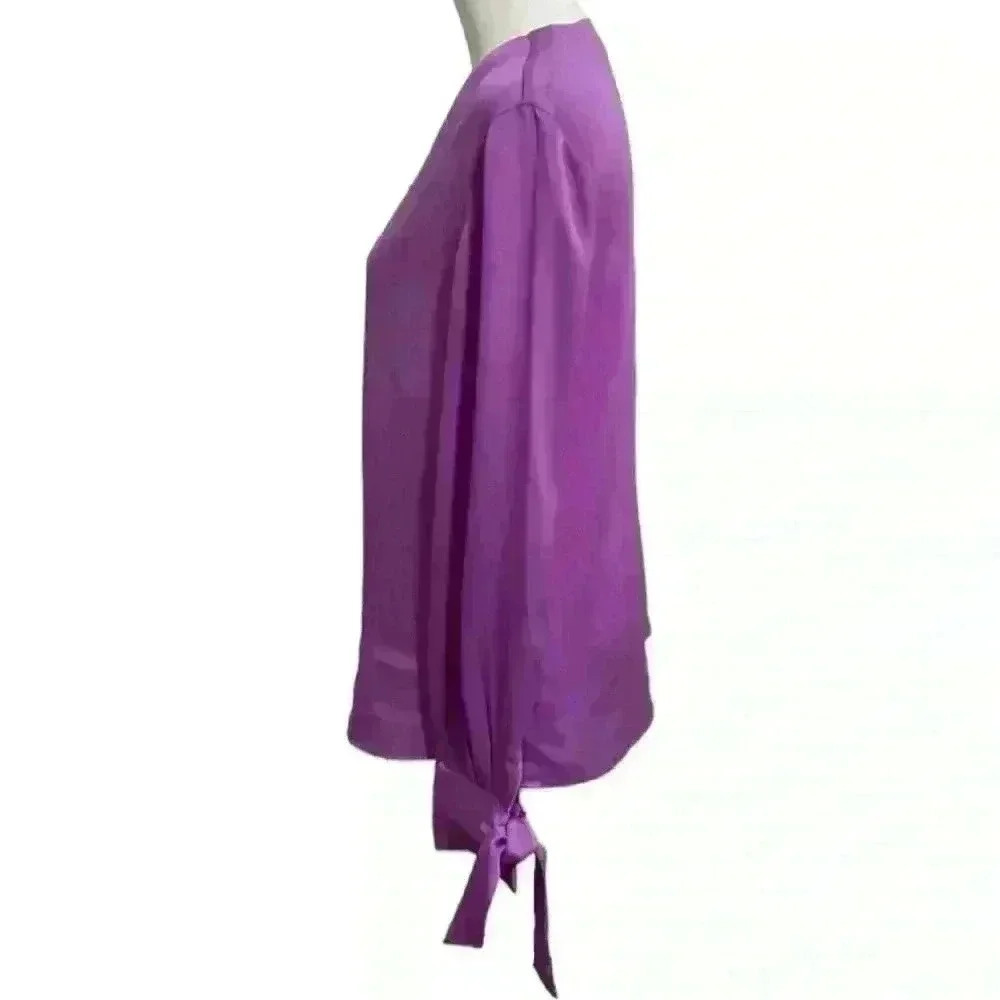 Women’s Banana Republic Orchid V-Neck Blouse - Picture 2 of 6
